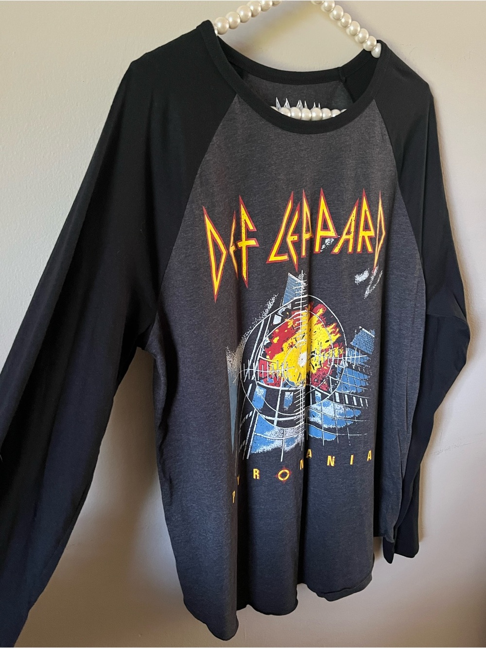Def Leppard Pyromania Raglan Graphic Band Shirt NWOT